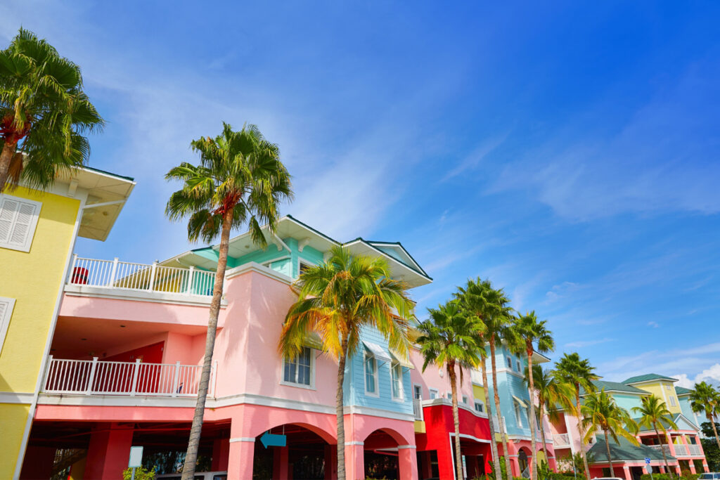 Geo-Targeted Advertising Connecting with Florida Customers in Real-Time